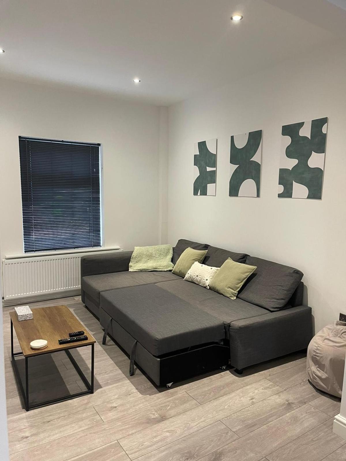 42 Handbridge *