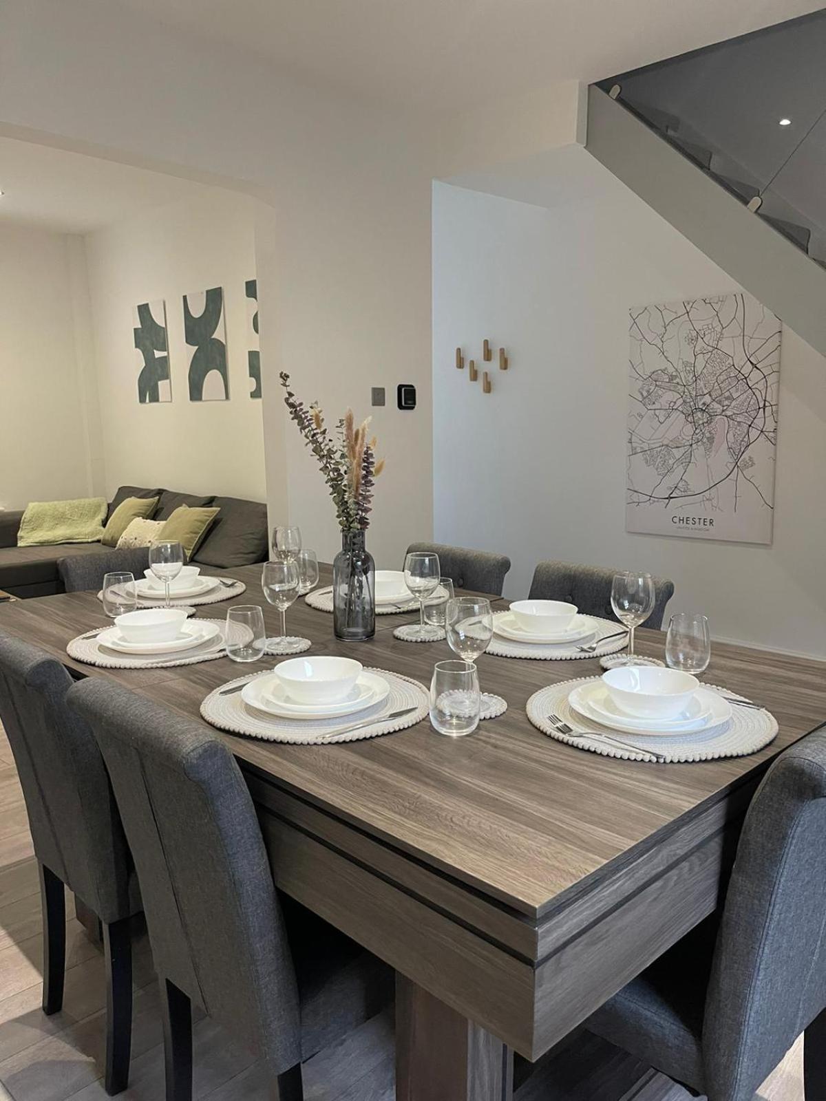 42 Handbridge *